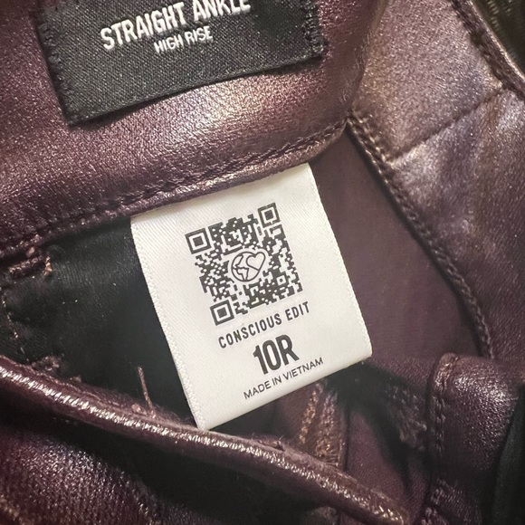 New no tag Faux leather Express pants.. 10R straight ankle, high rise - Picture 7 of 7